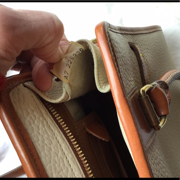 Dooney & Bourke AWL Handbag Shoulder Crossbody Bag Vanilla/British Tan - Picture 14 of 16